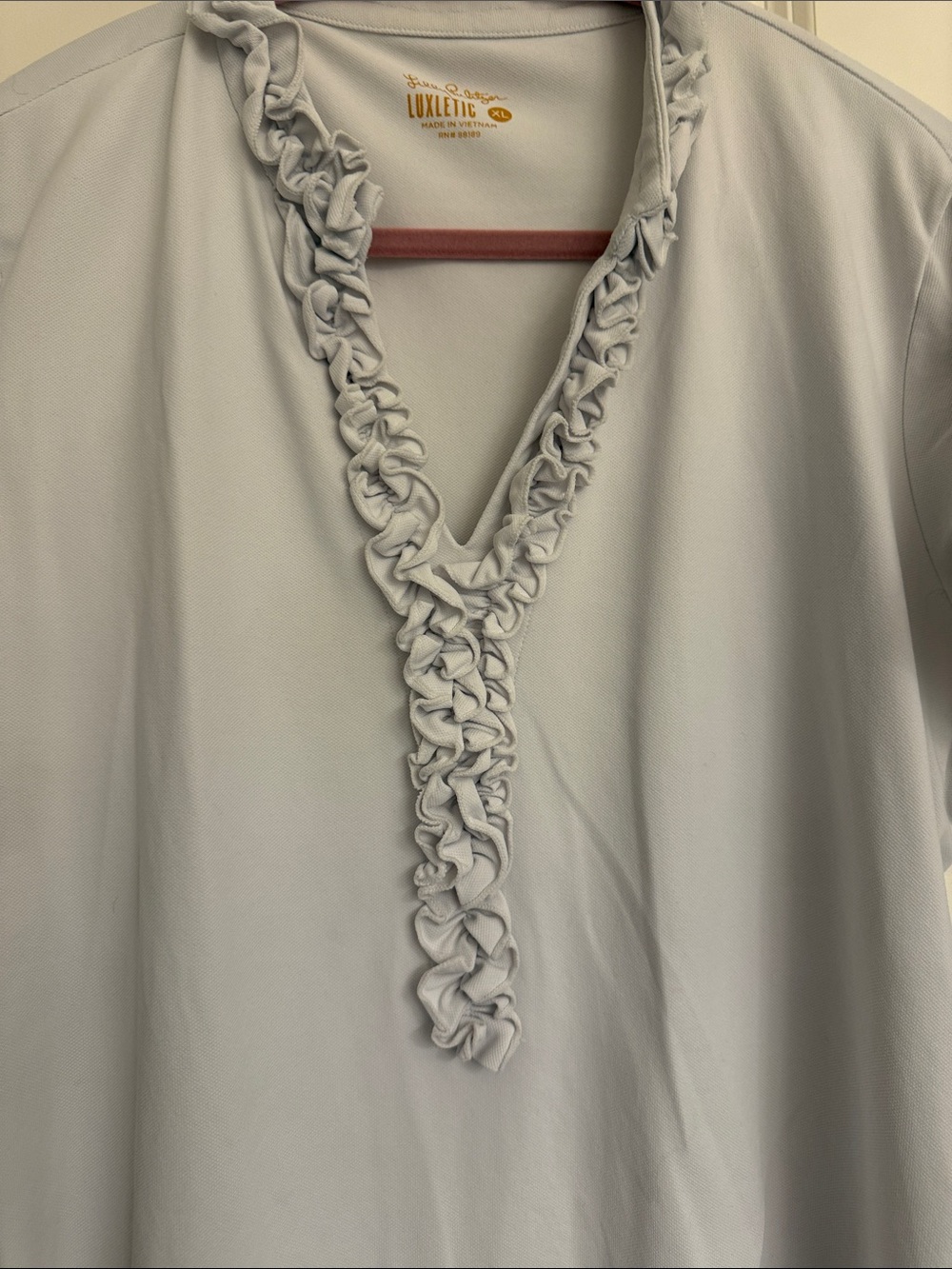 Lilly Pulitzer Luxletic Women’s white Ruffle V‑Neck Short Sleeve Top